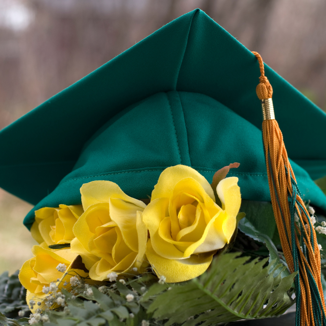 Honor Your Graduate with a Lasting Tribute: Personalized Roses from ...