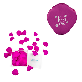 Kiss me - Acrylic Square Box (150 Preserved Petals)