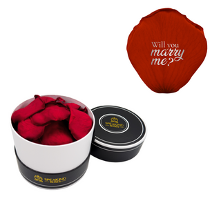 Will you marry me? - Spec Black Paper Box (100 Preserved Petals)